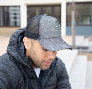 Result RC090X - New York Sparkle cap.